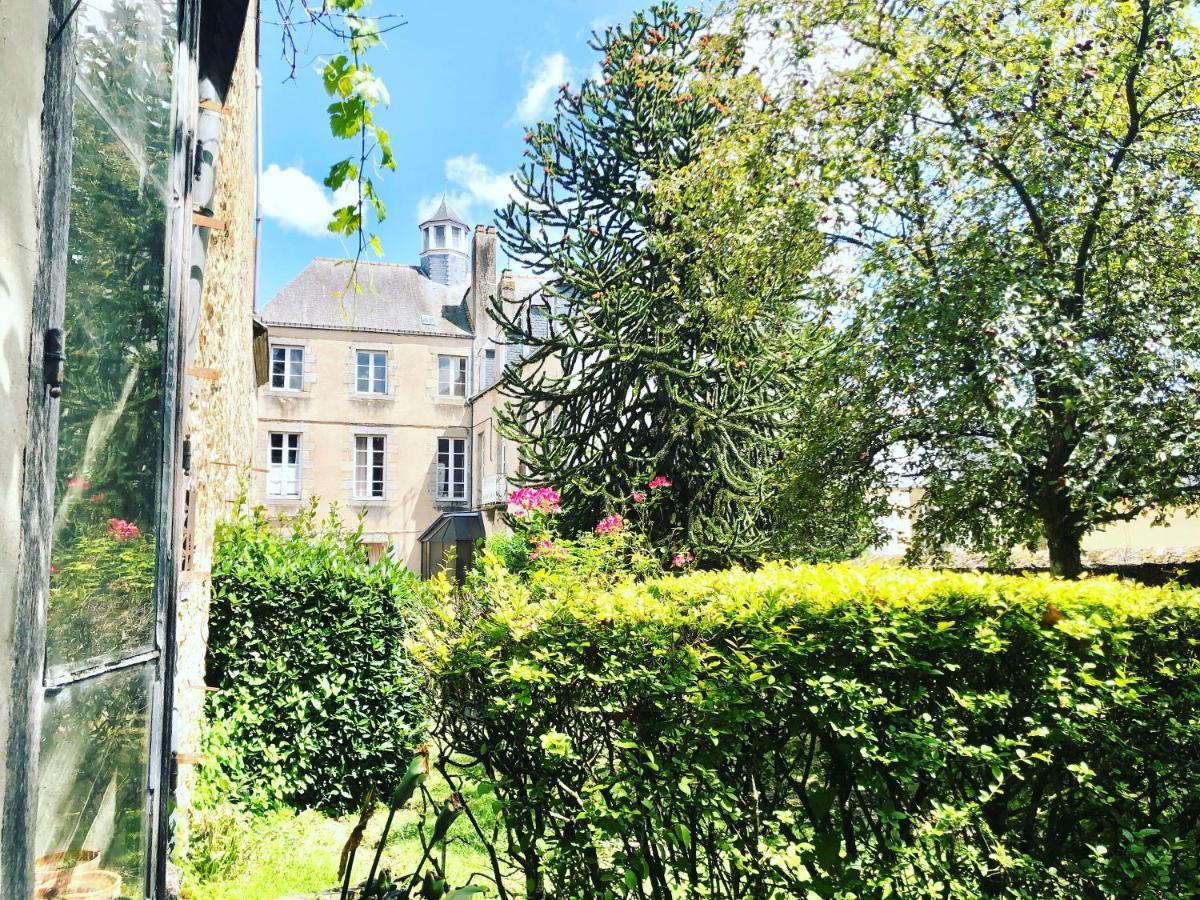 L'Hotel De Herce Chambre D'Hote Mayenne Exterior photo