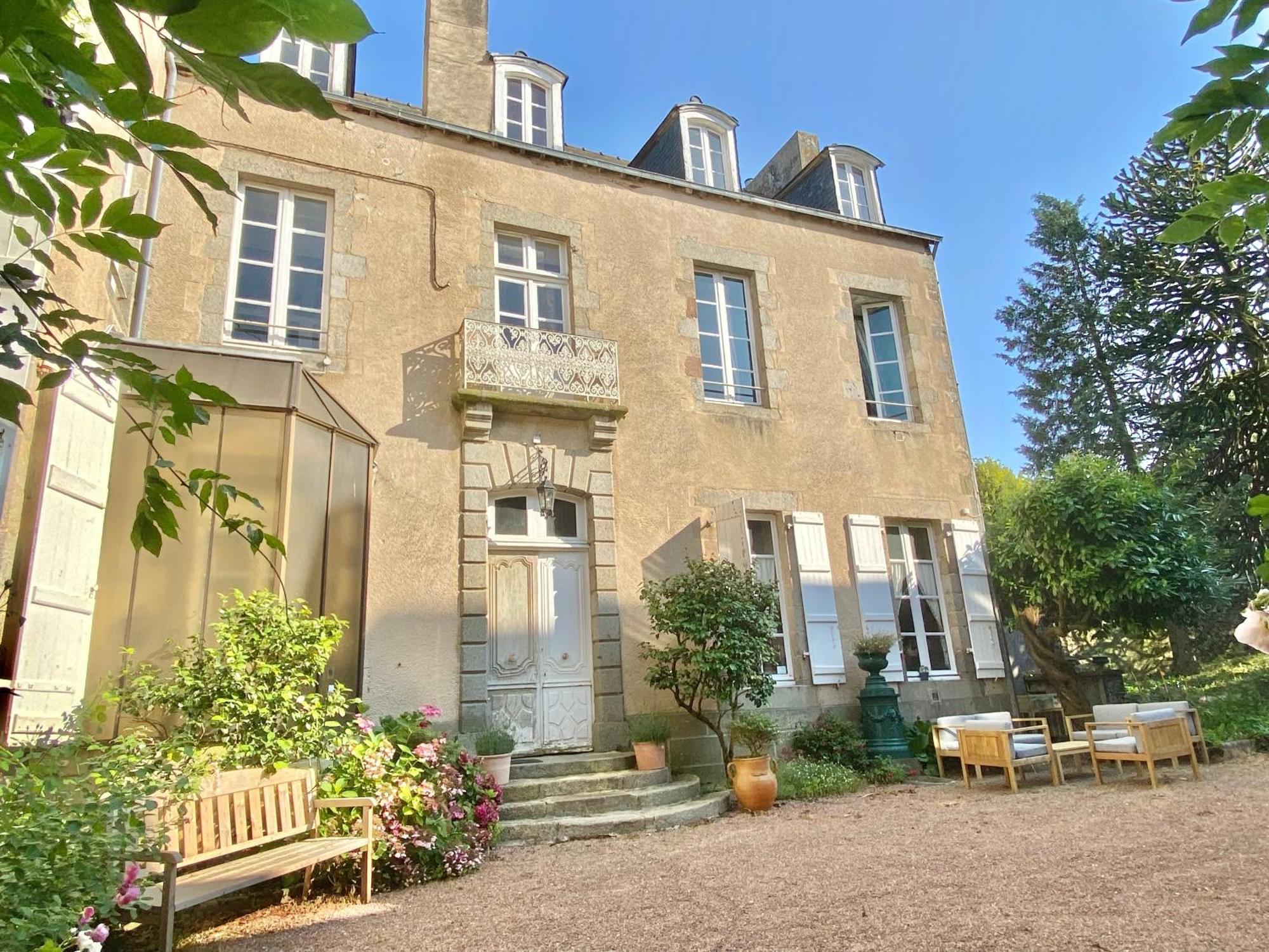 L'Hotel De Herce Chambre D'Hote Mayenne Exterior photo