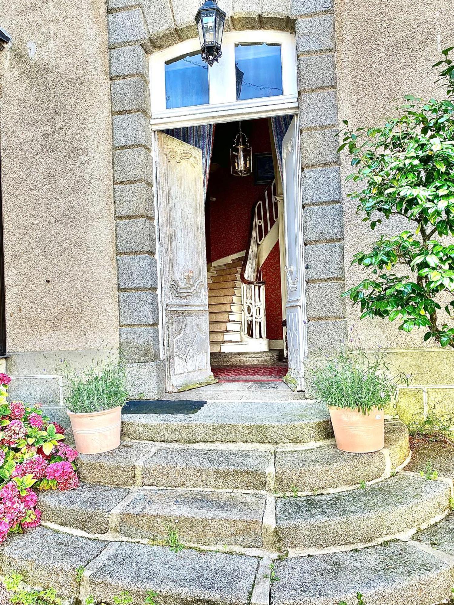 L'Hotel De Herce Chambre D'Hote Mayenne Exterior photo